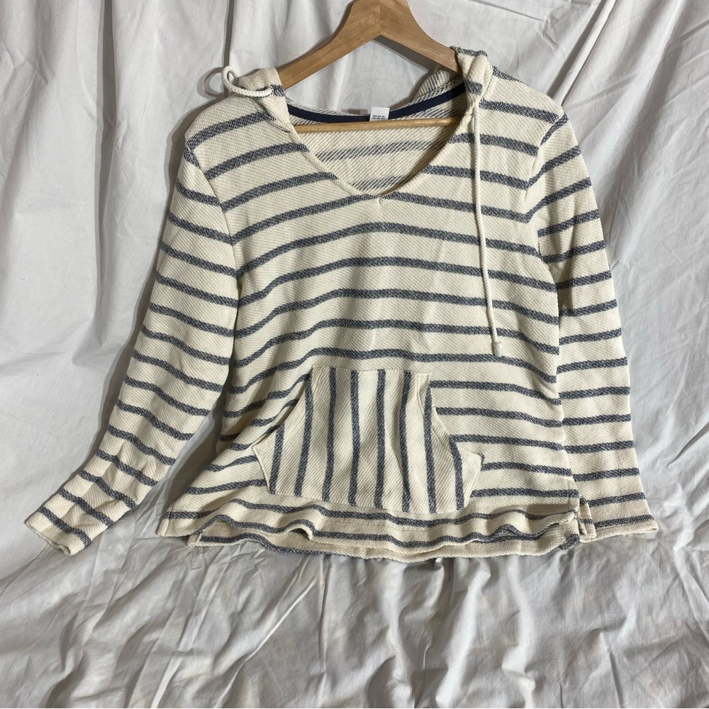 Old Navy Cream and Blue Knit Top